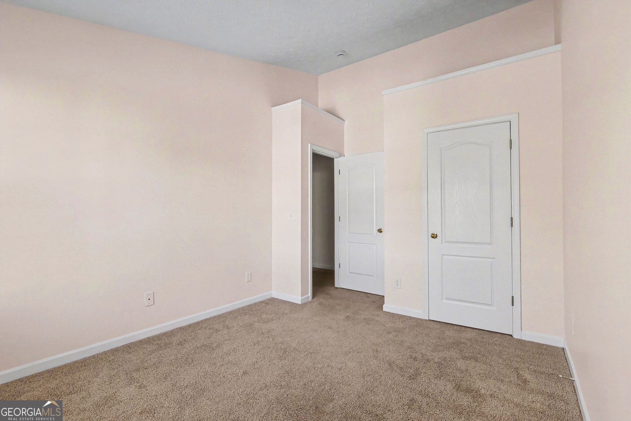 2818 Village Trace