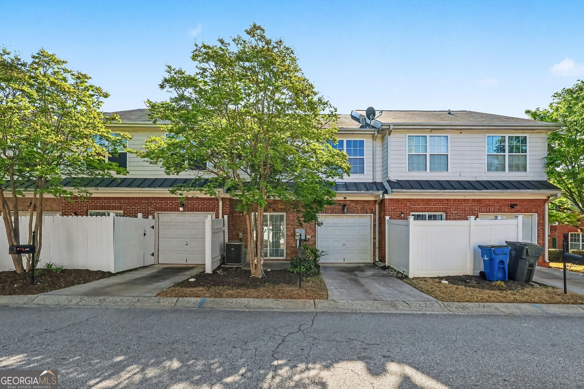2818 Village Trace