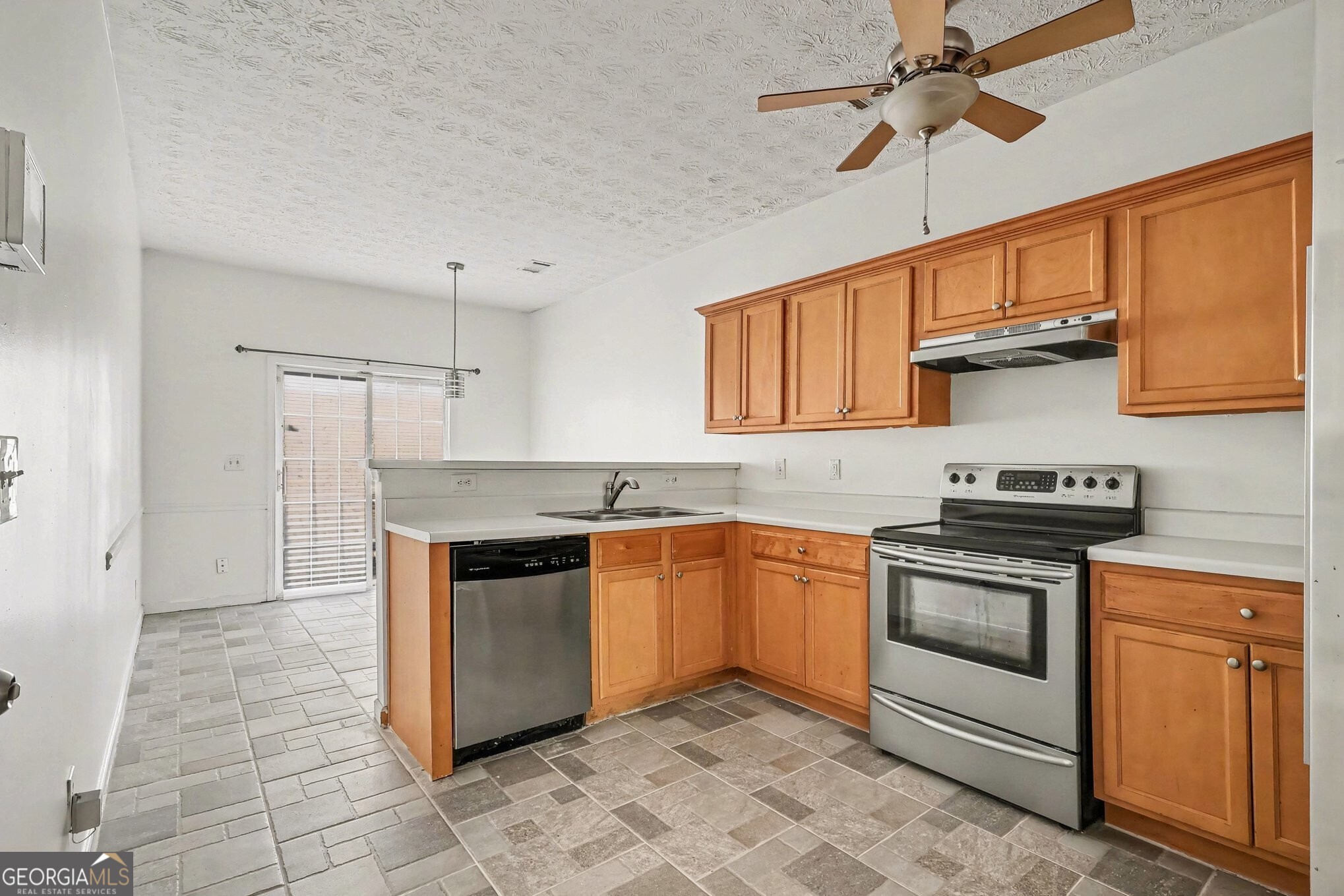 2818 Village Trace