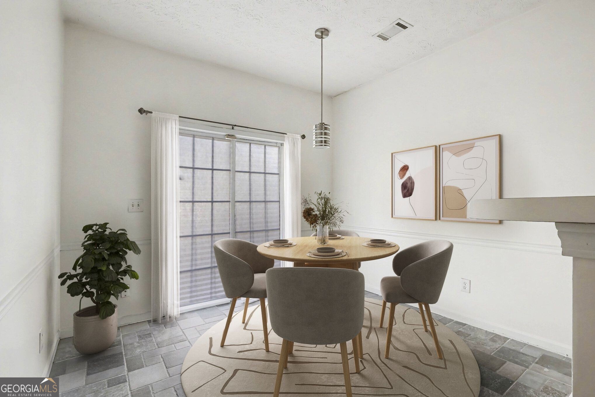 2818 Village Trace