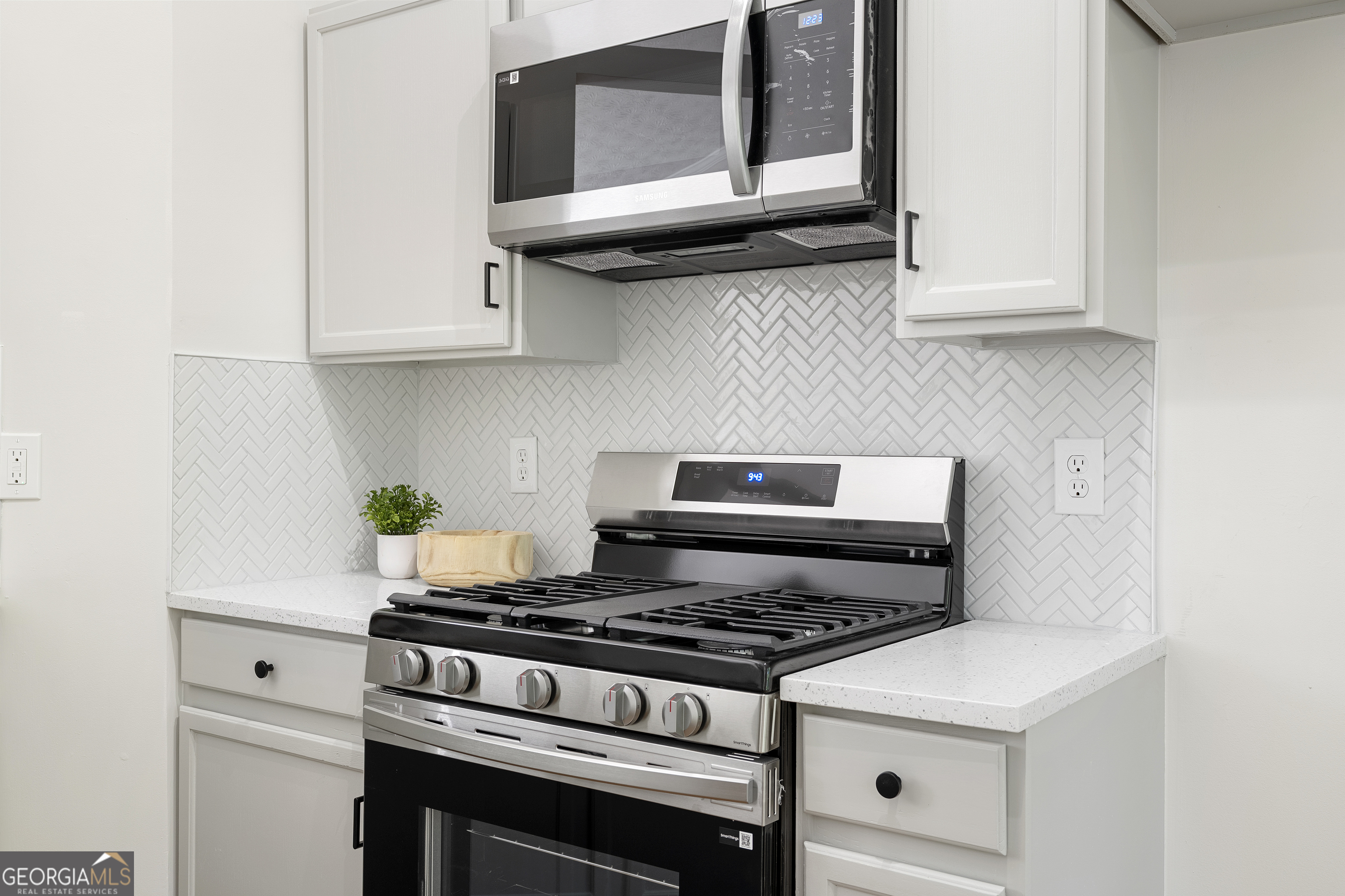 870 Long Branch Circle