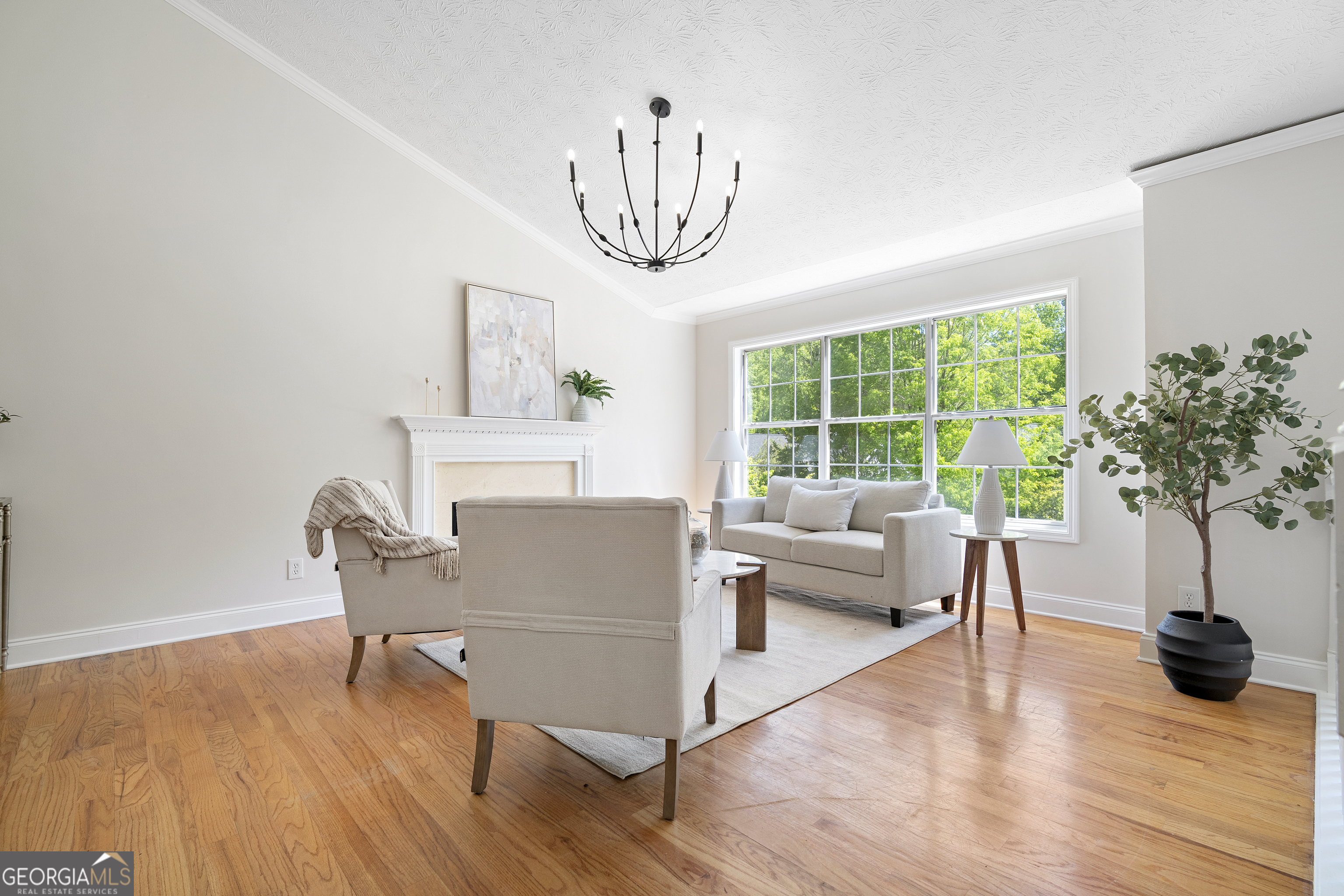 870 Long Branch Circle