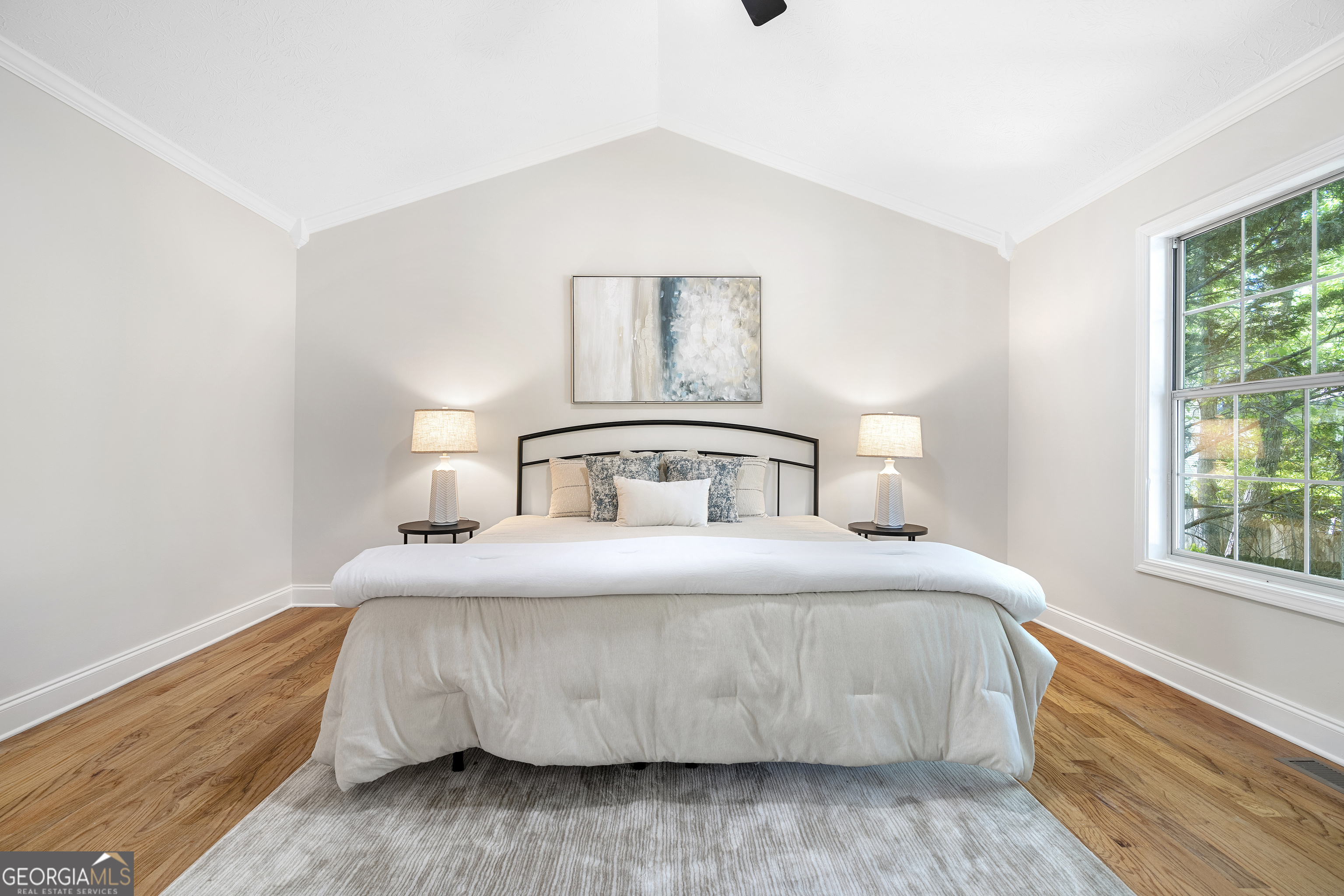 870 Long Branch Circle