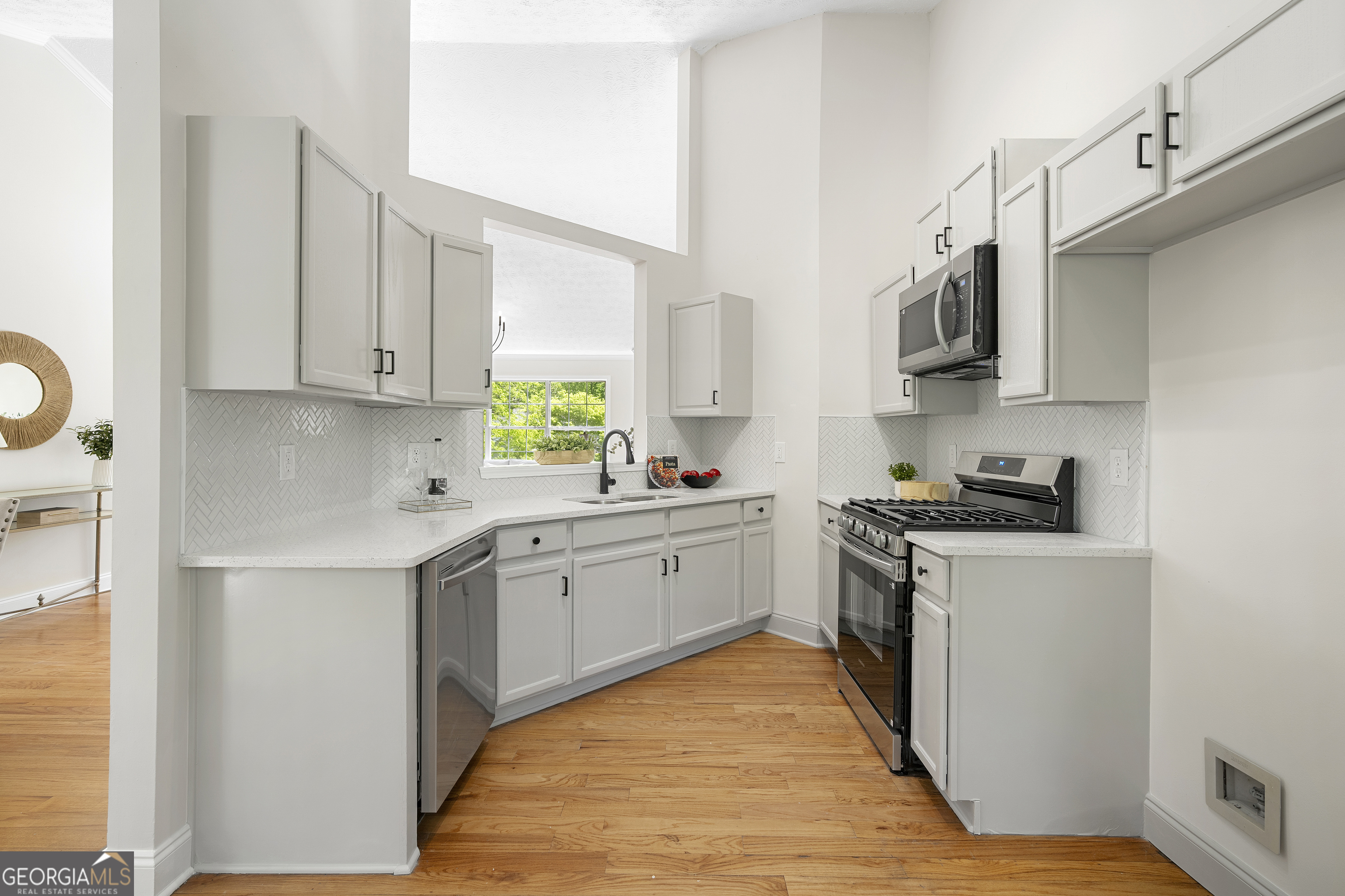 870 Long Branch Circle