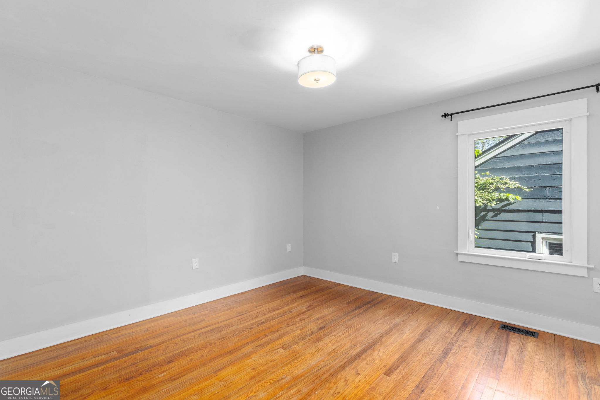 103 Mortimer Street SE