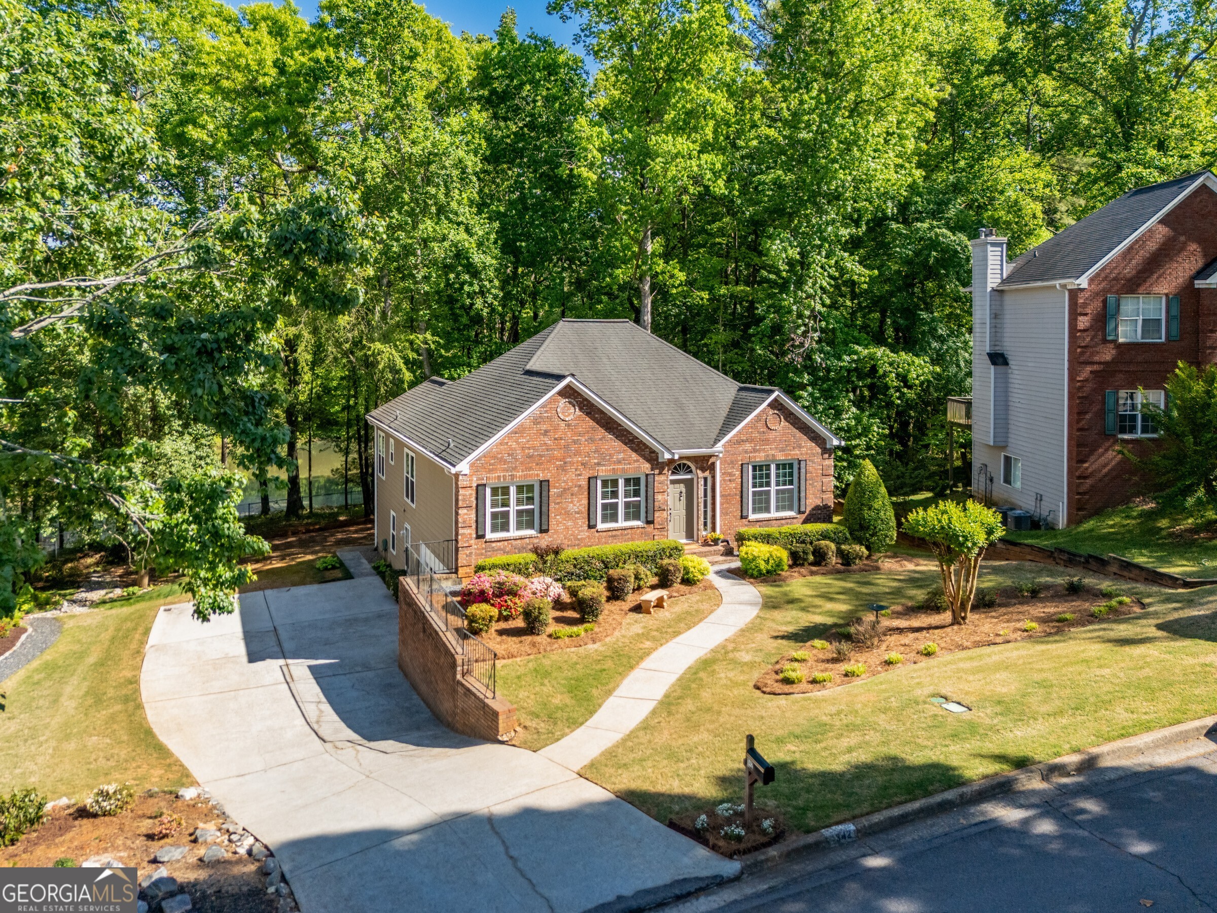 342 Inwood Trail
