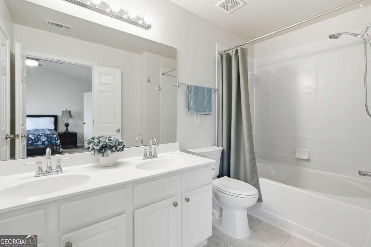 1033 Annazanes Court