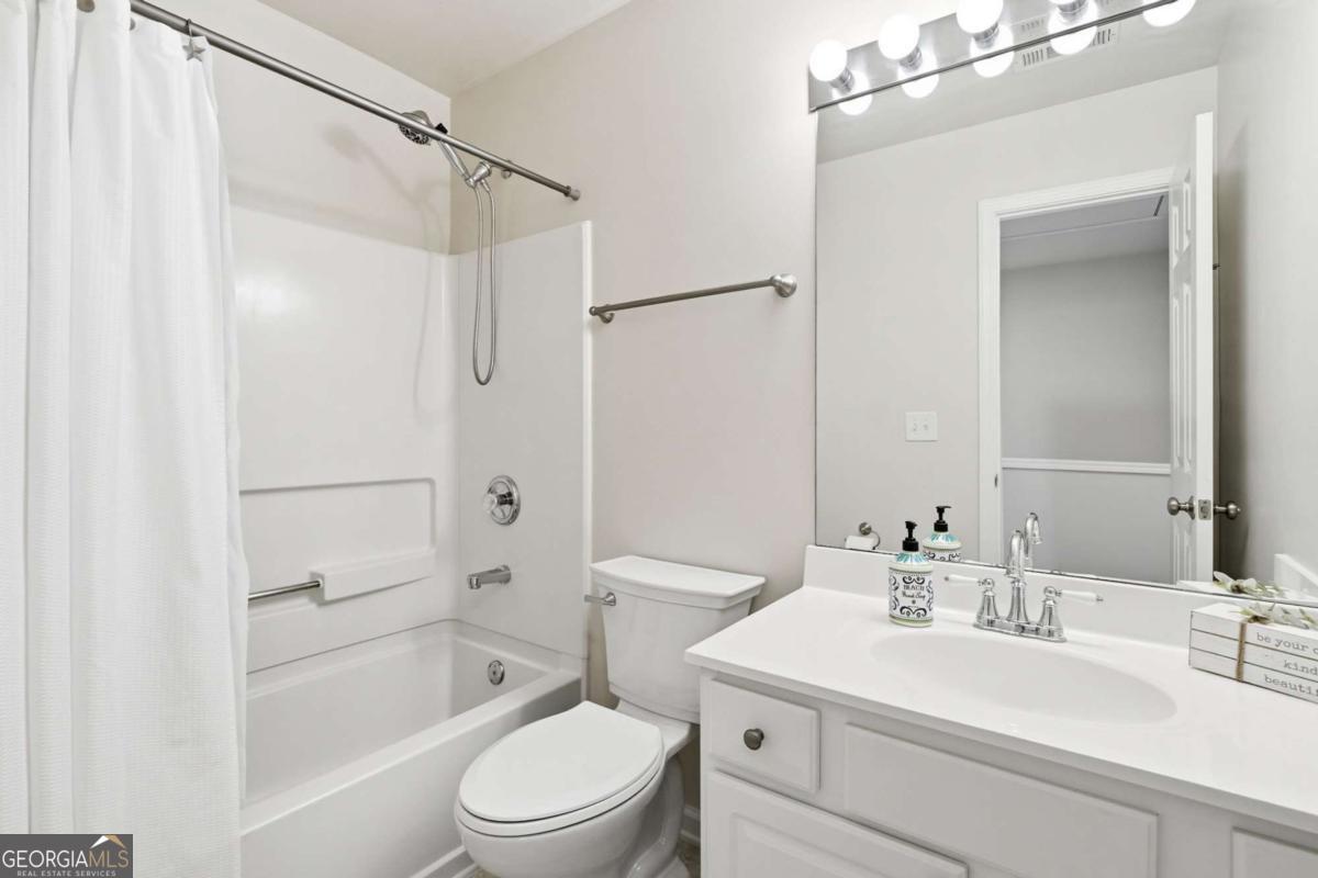 1033 Annazanes Court