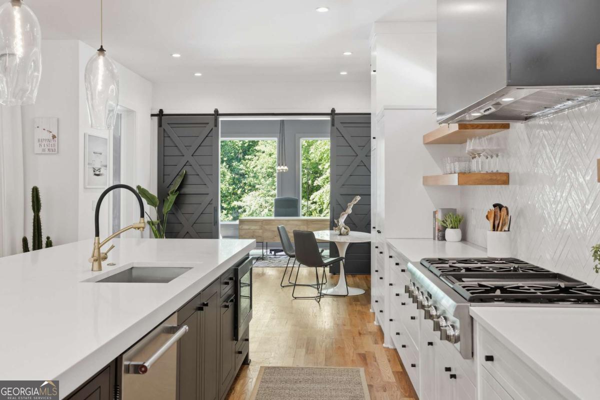 2420 Wawona Drive NE