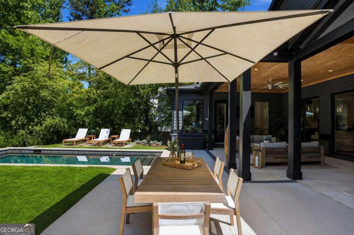 2420 Wawona Drive NE