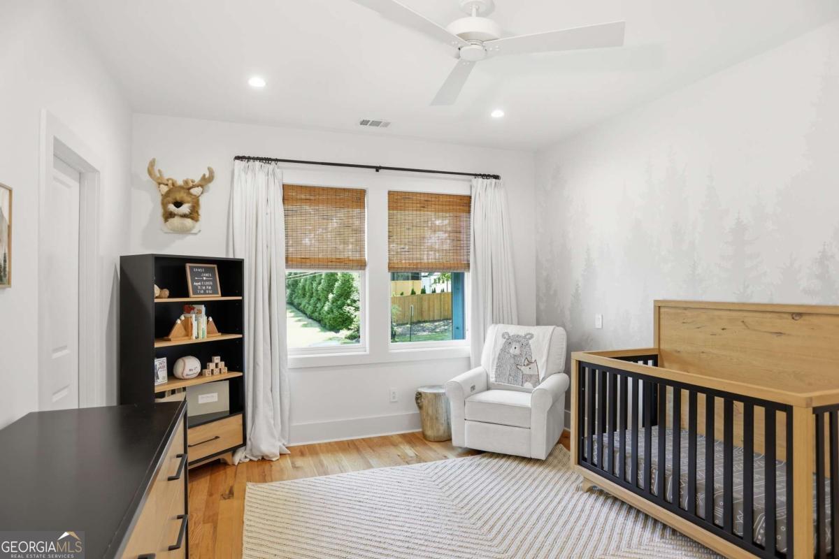 2420 Wawona Drive NE