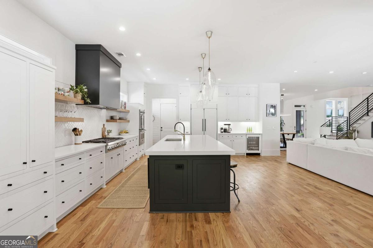 2420 Wawona Drive NE