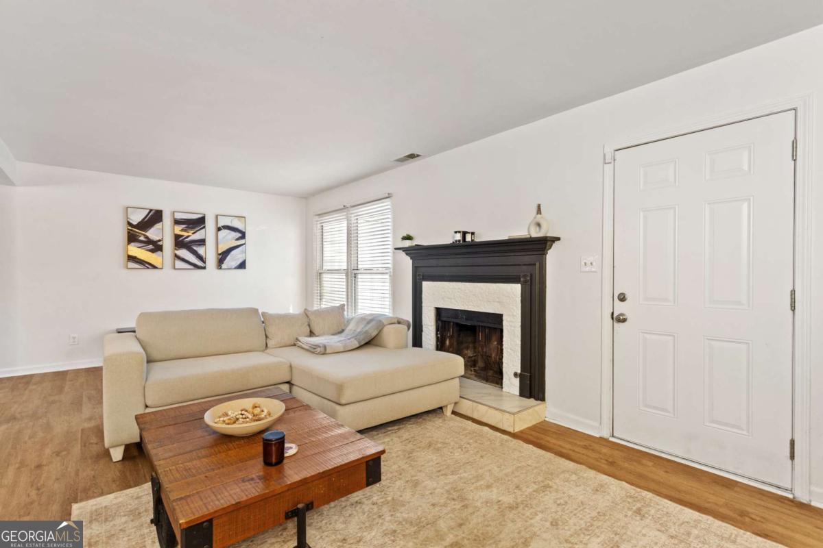 874 Baltimore Place SW