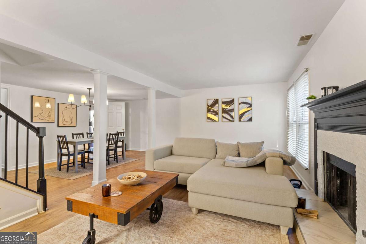 874 Baltimore Place SW