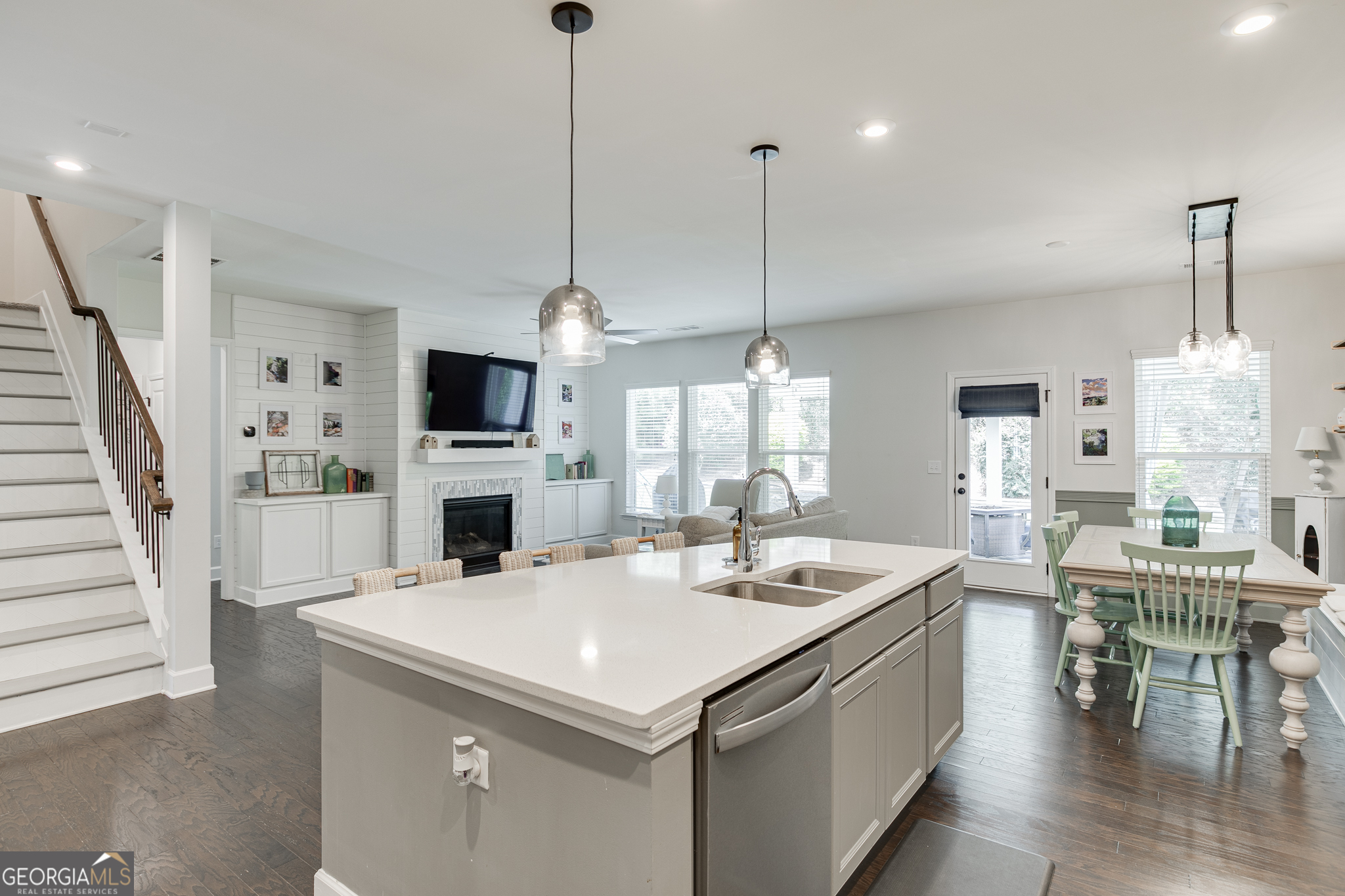 5922 Ash Hill Place