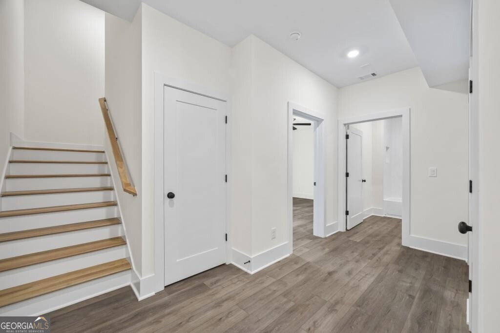 611 Foster Park Lane