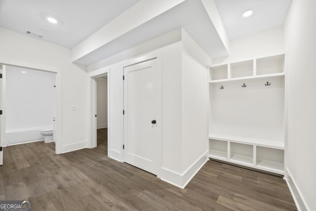 611 Foster Park Lane