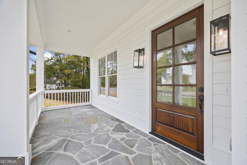 611 Foster Park Lane