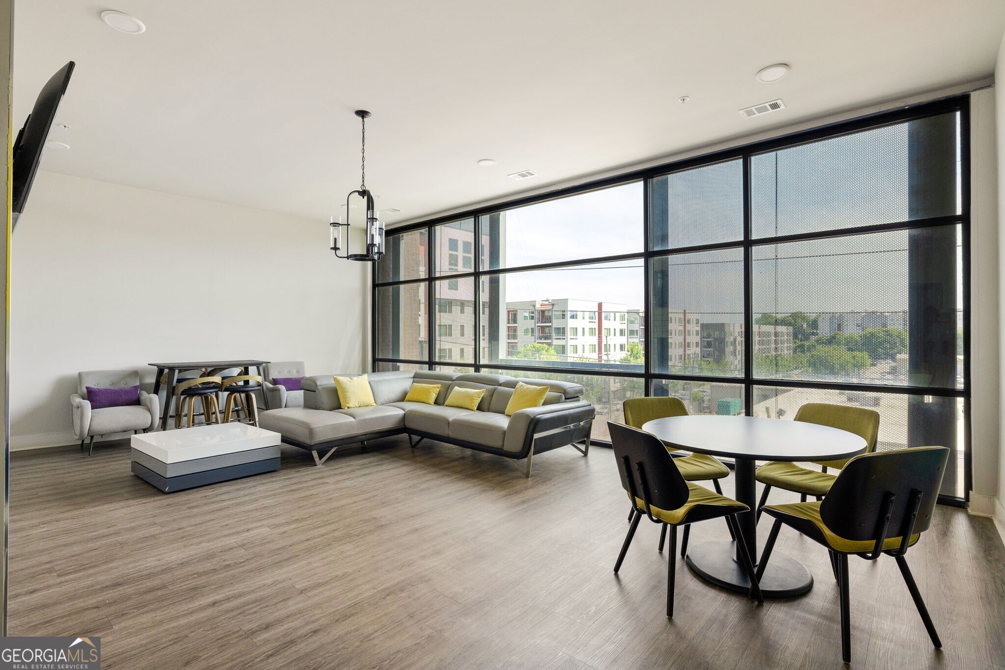 764 Memorial Drive SE # 15