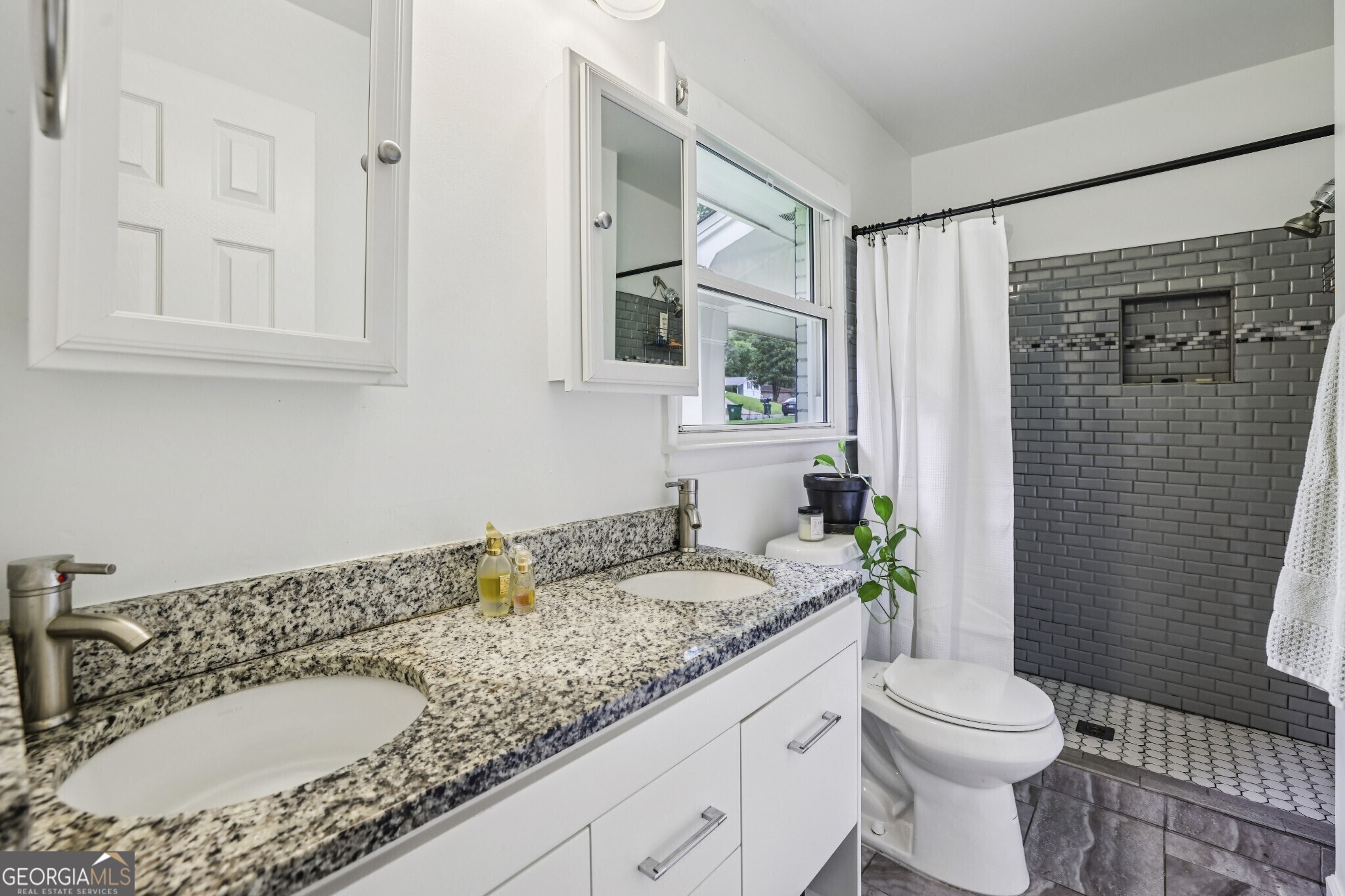3453 Tulip Drive
