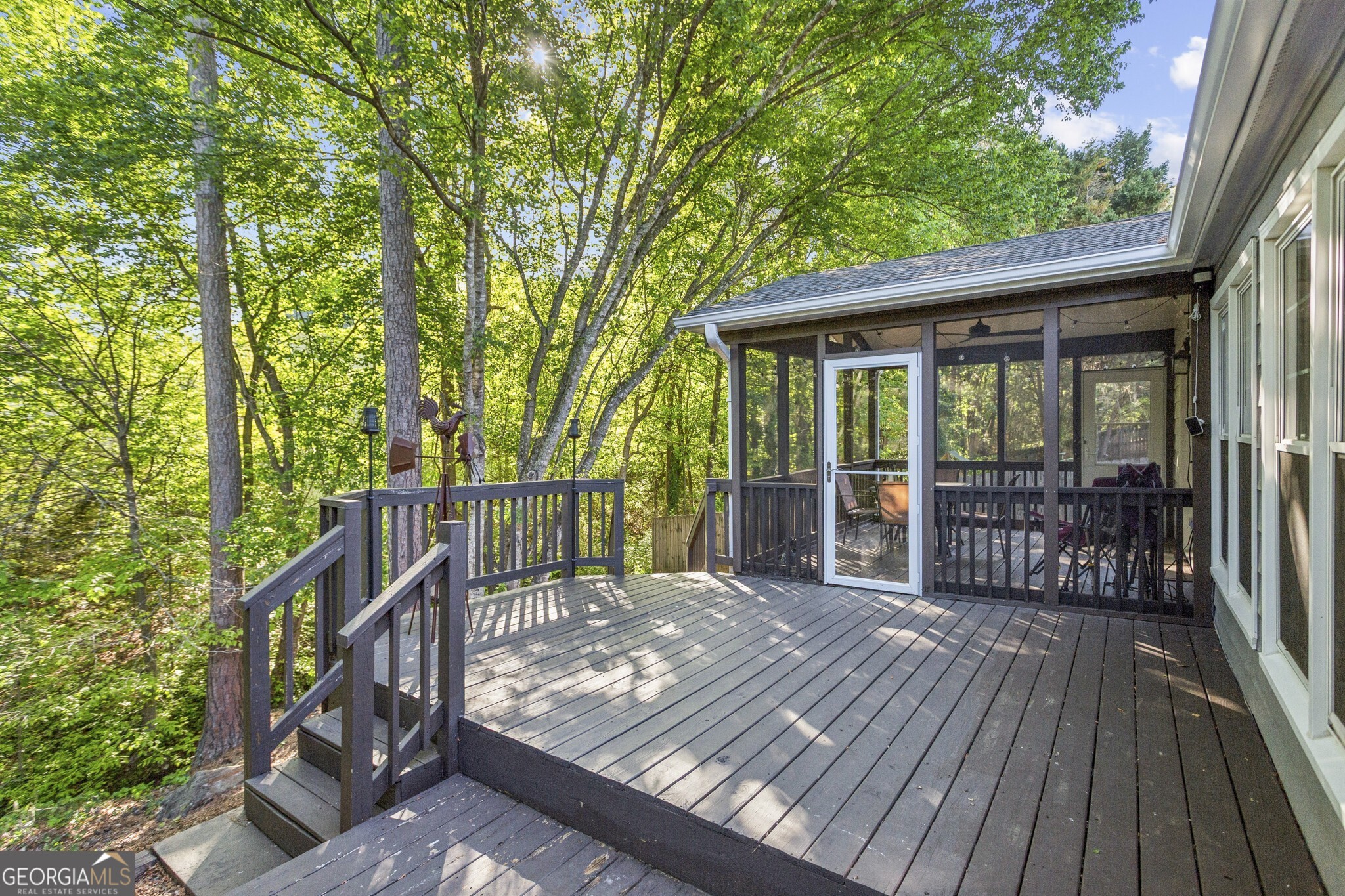 2158 Marne Glen NW