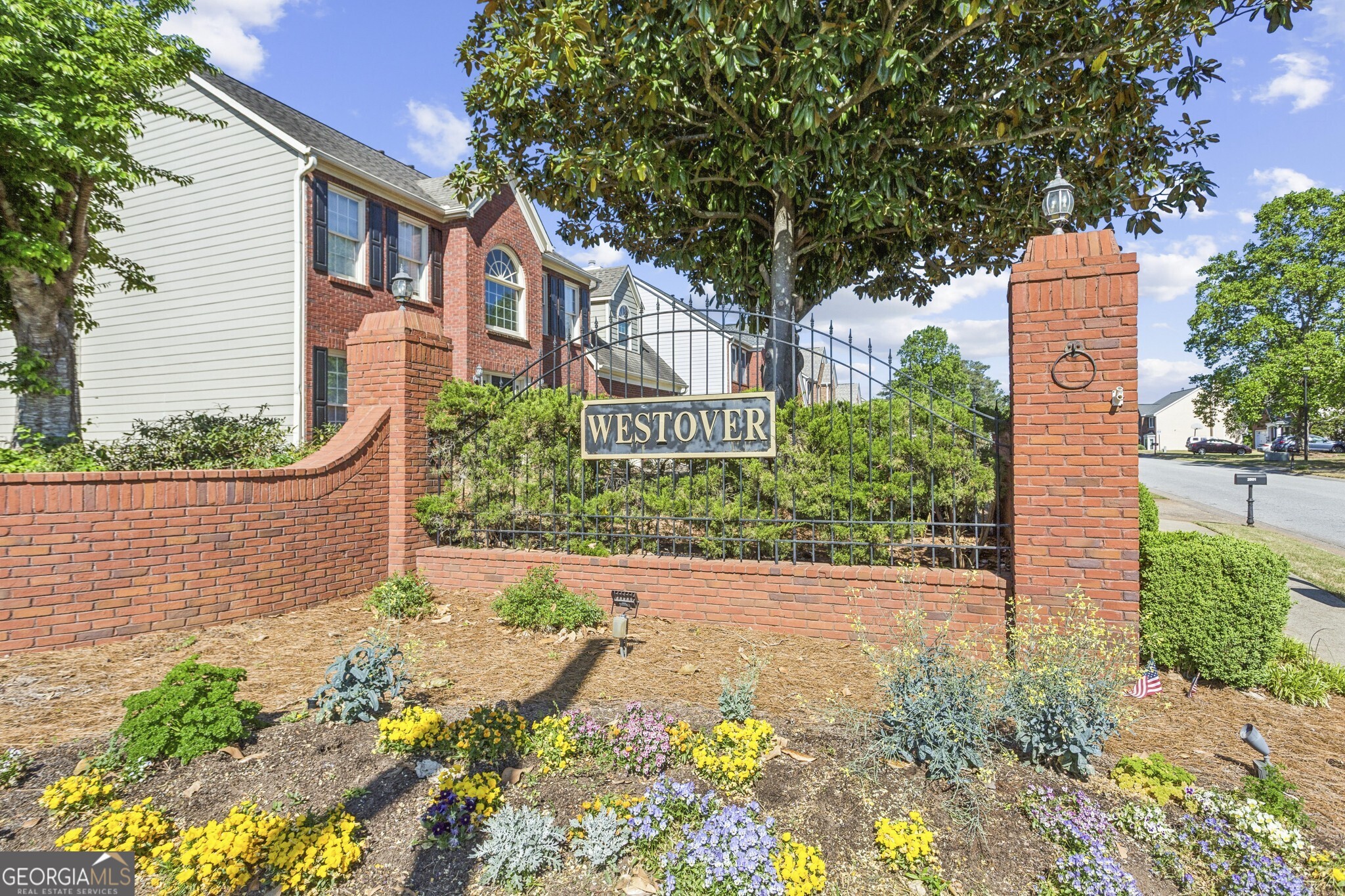 2158 Marne Glen NW