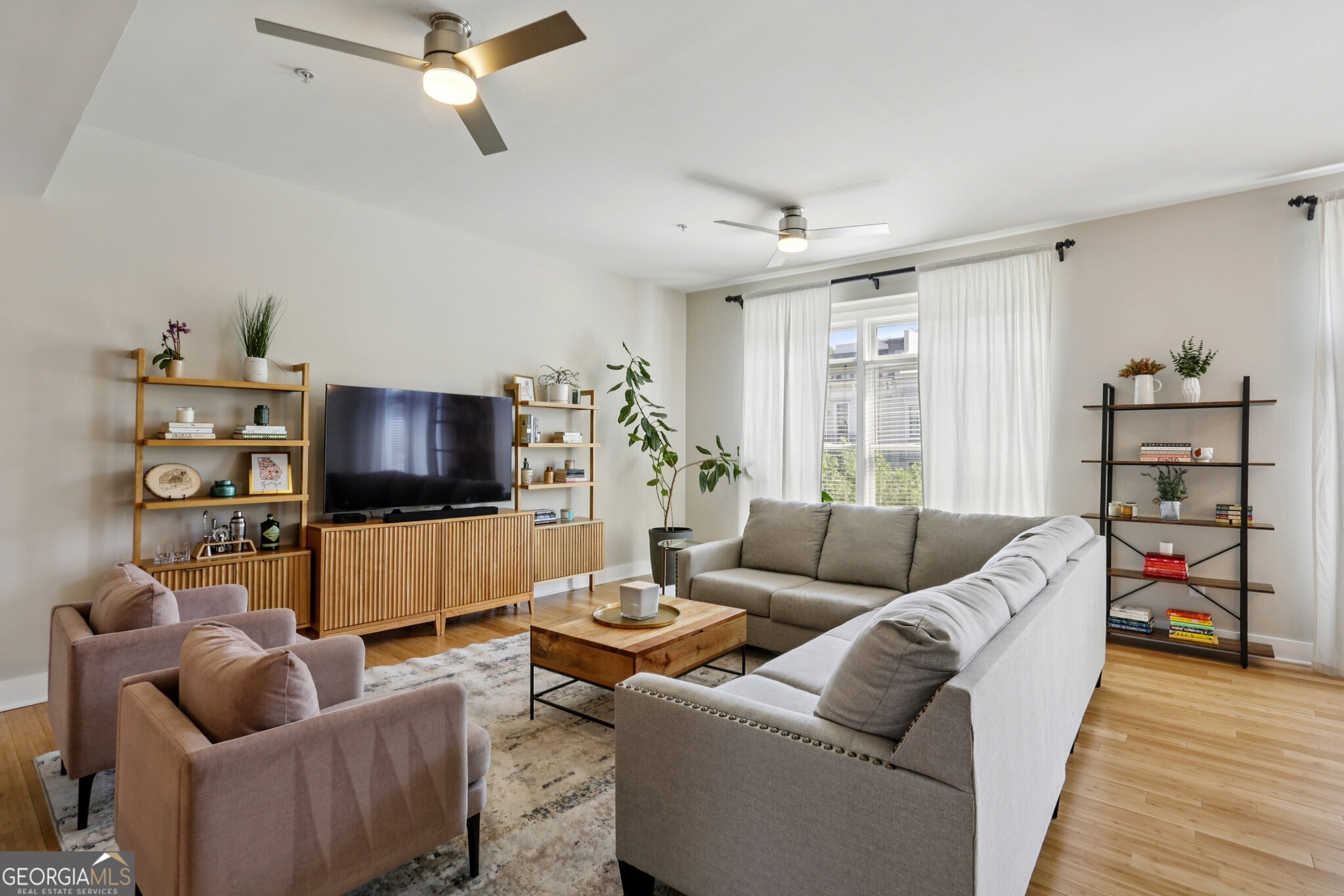 933 Garrett Street SE # 306