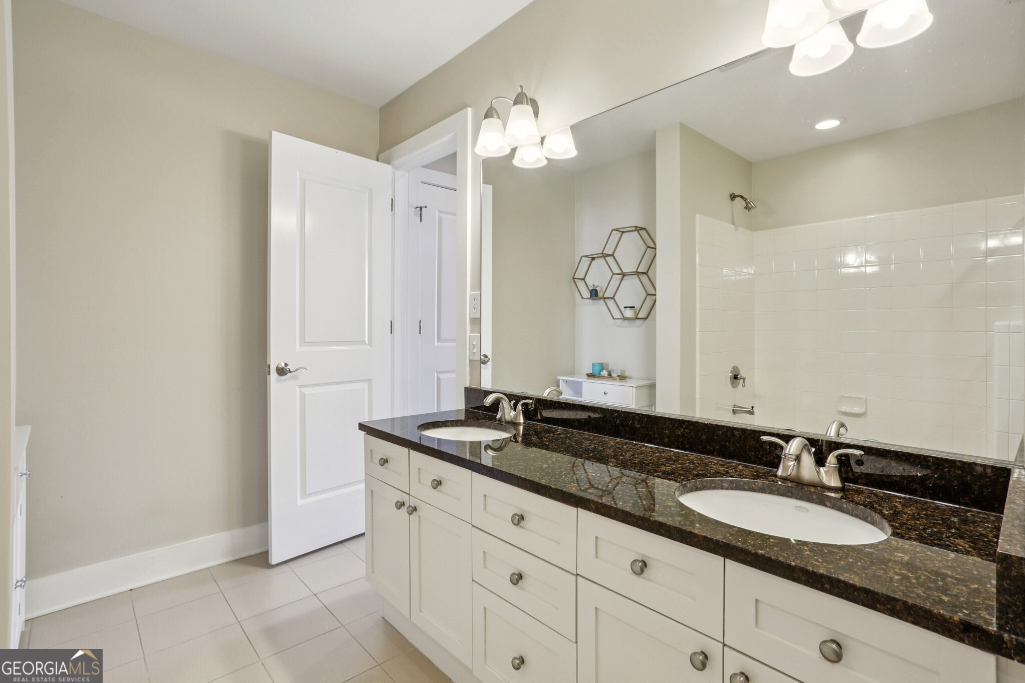 933 Garrett Street SE # 306