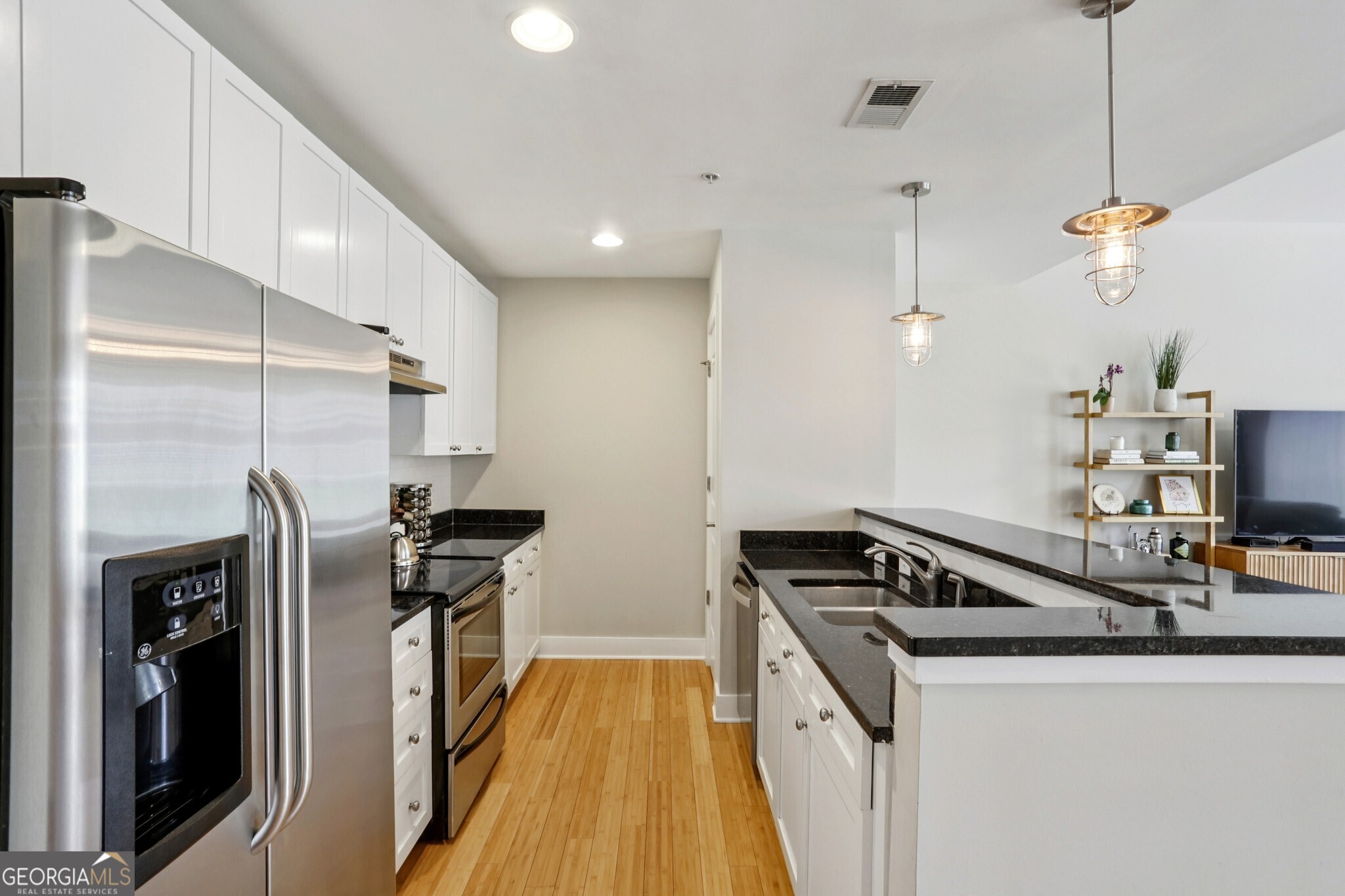 933 Garrett Street SE # 306