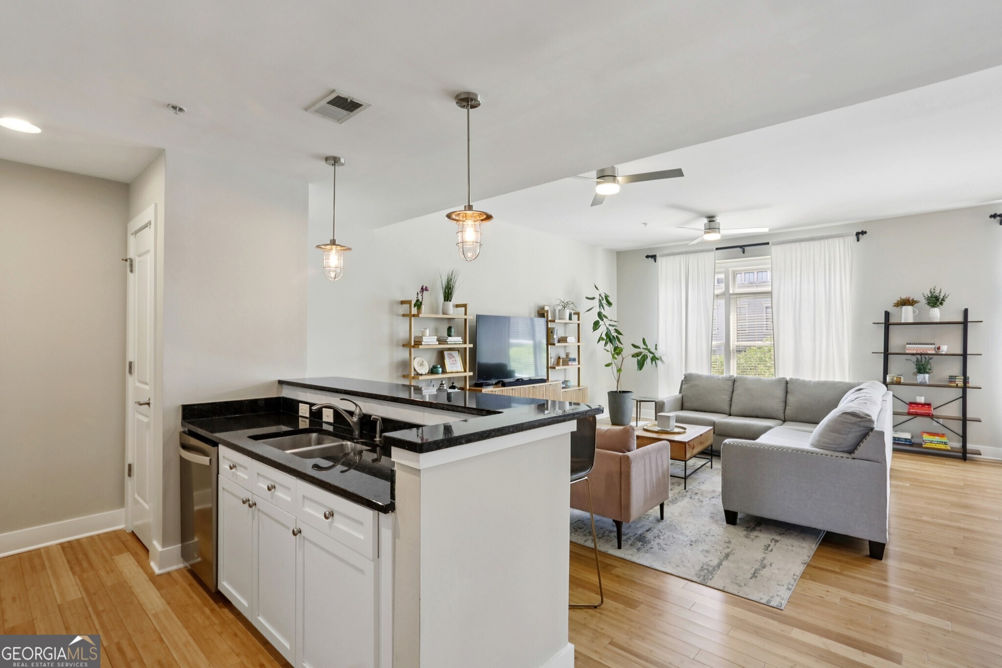 933 Garrett Street SE # 306