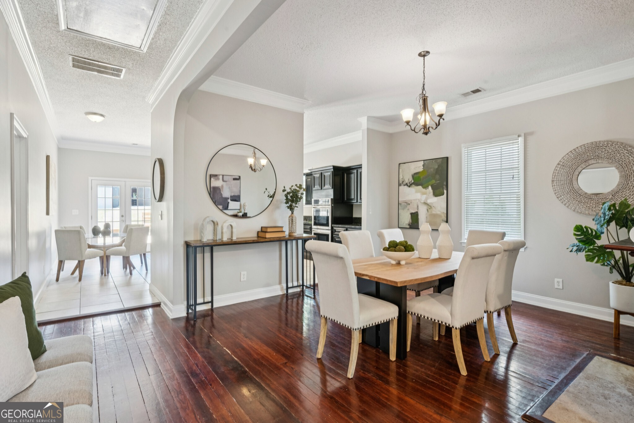 154 Walthall Street SE