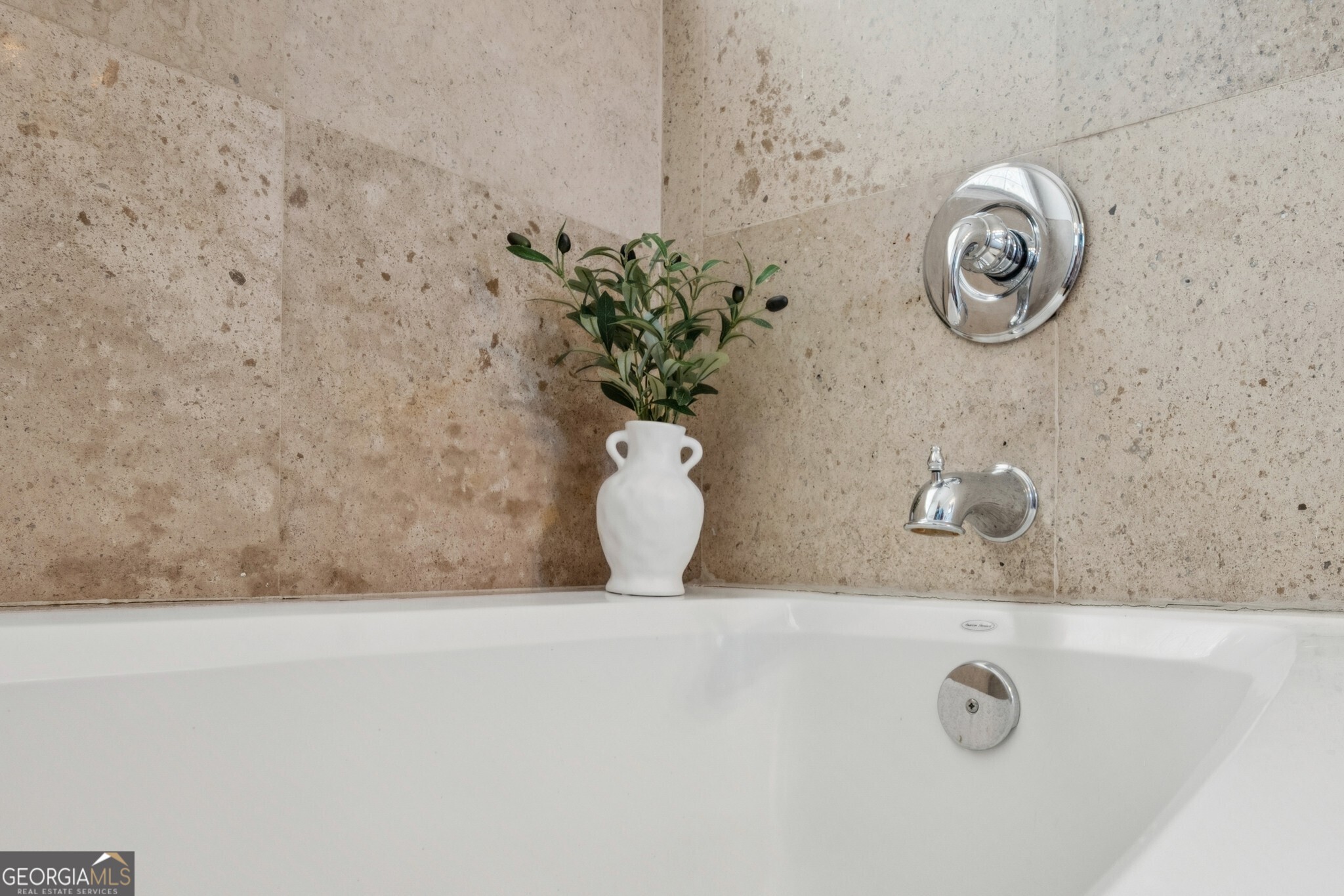 154 Walthall Street SE