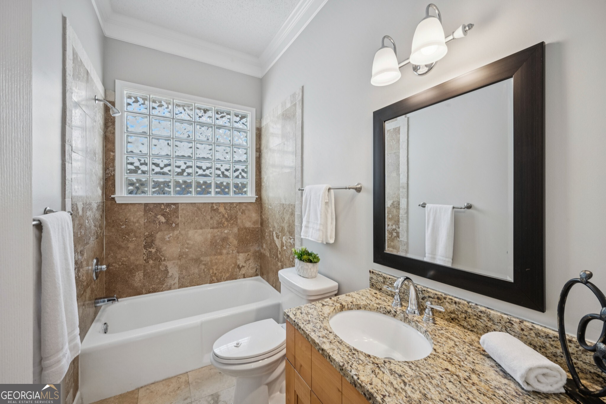 154 Walthall Street SE