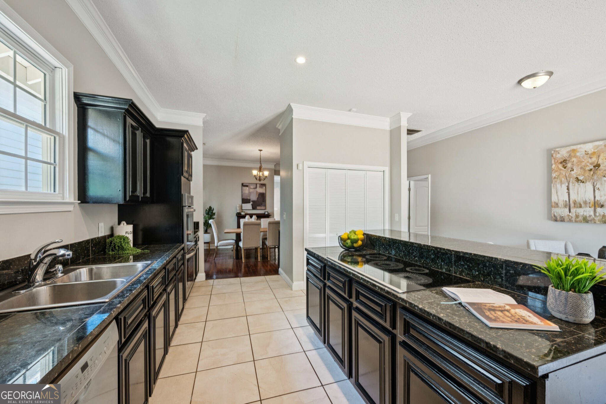 154 Walthall Street SE