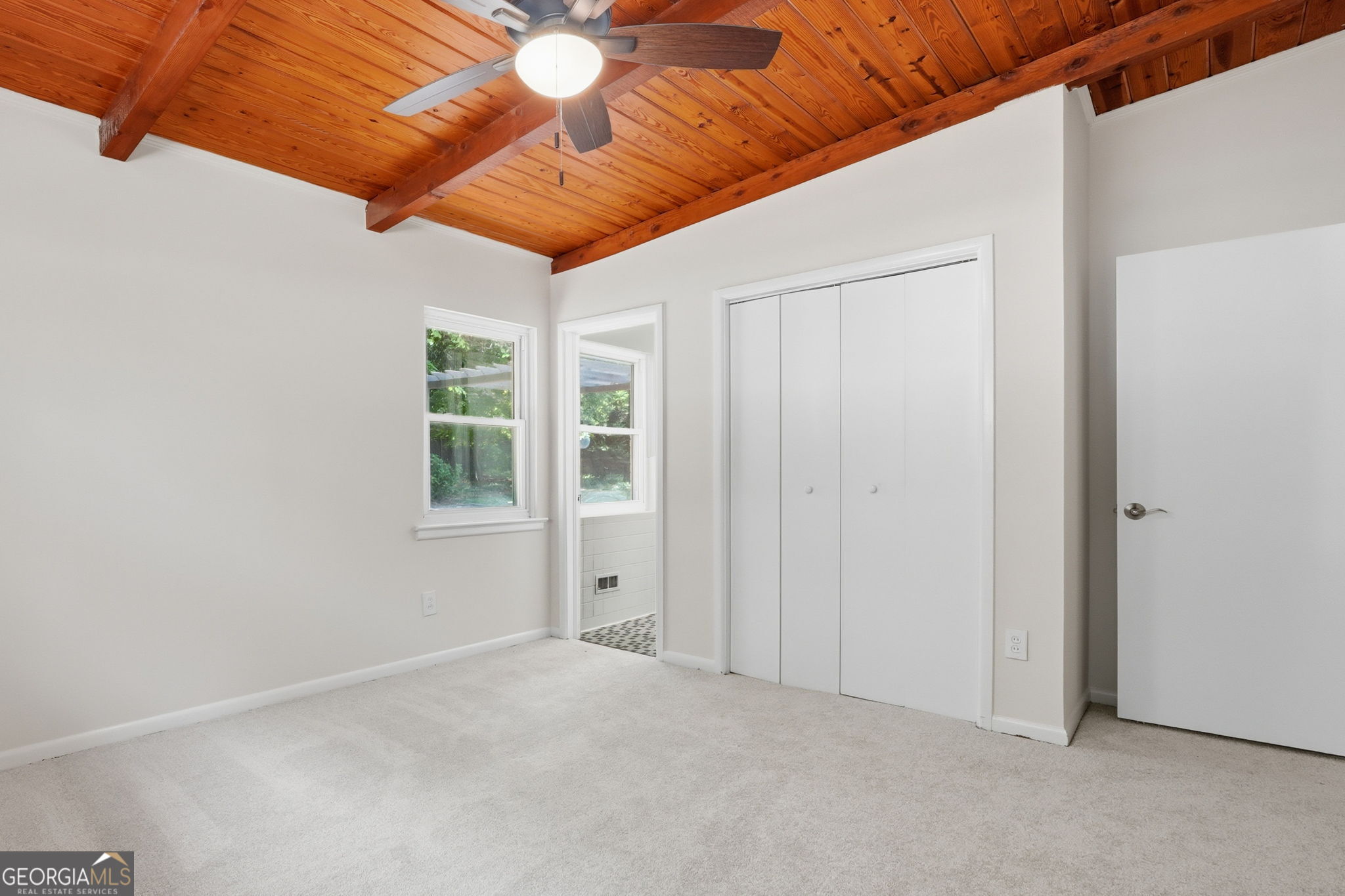 1963 Forest Green Drive NE