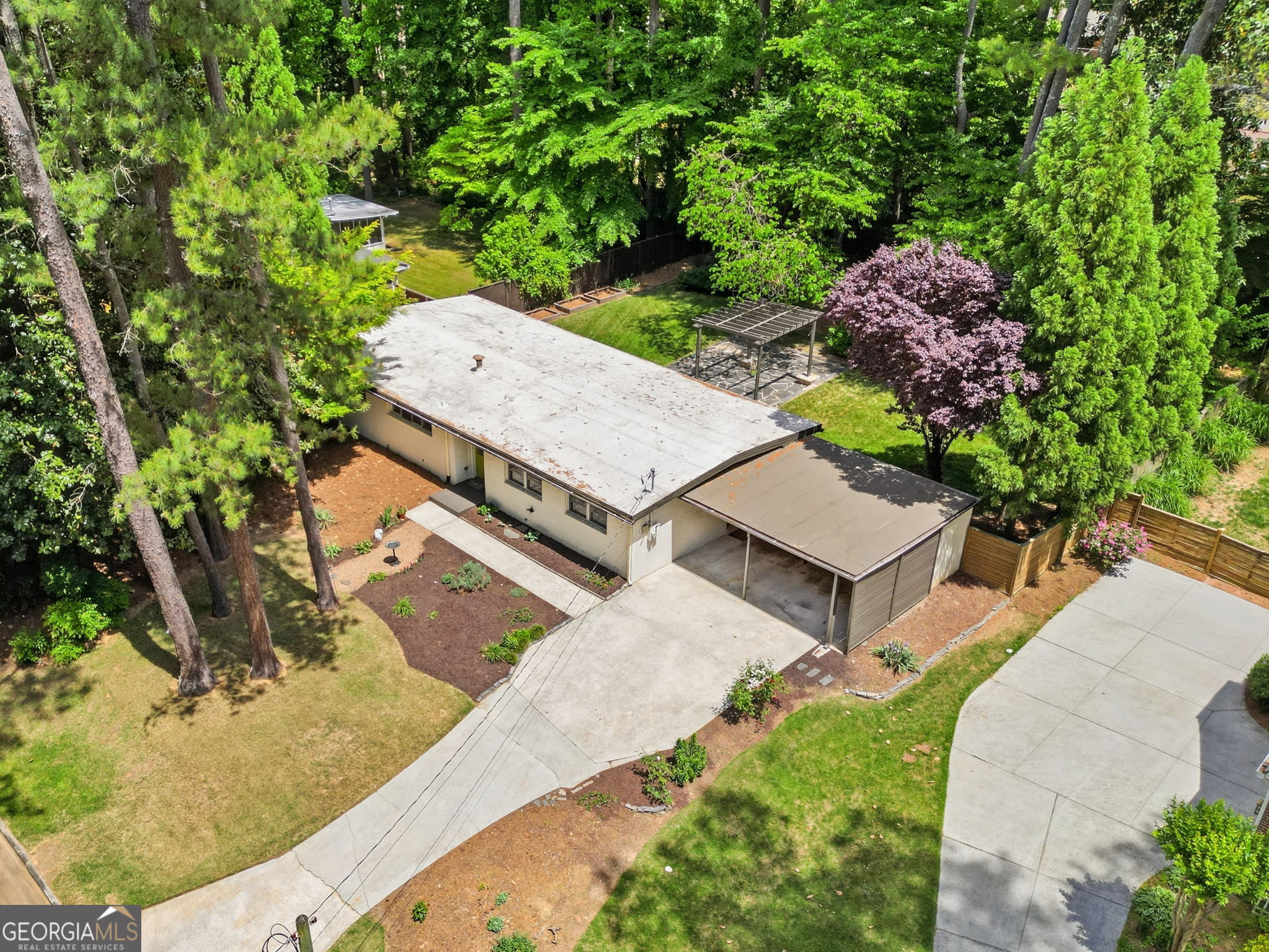 1963 Forest Green Drive NE