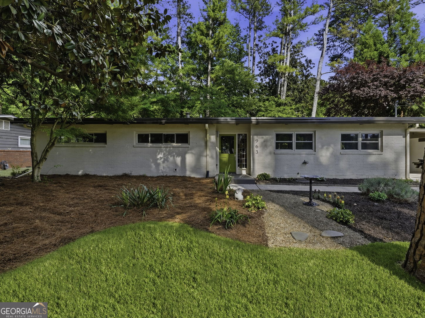 1963 Forest Green Drive NE