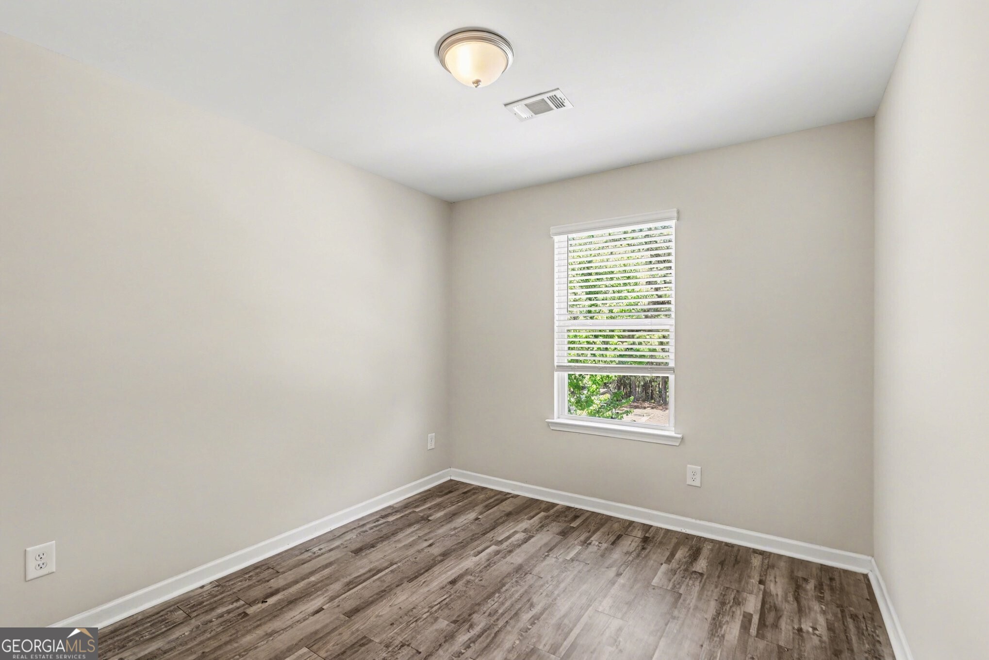 319 Ashigan Street
