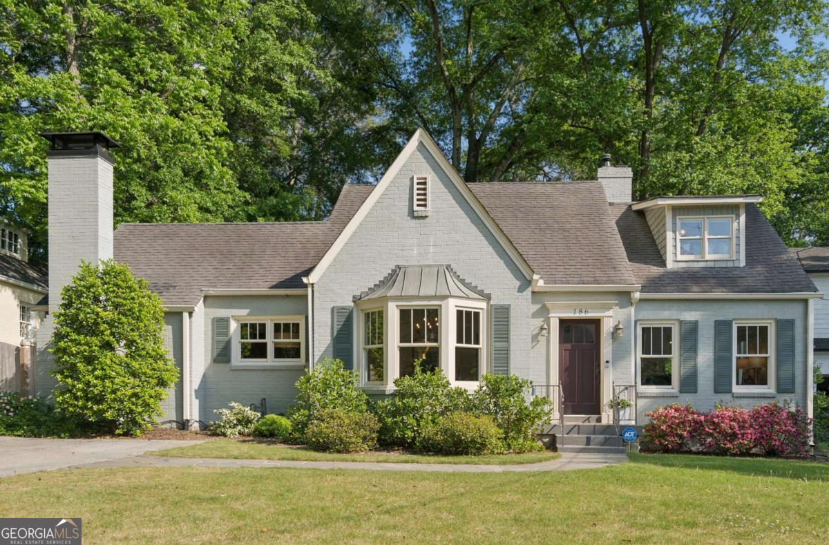 186 Lamont Drive