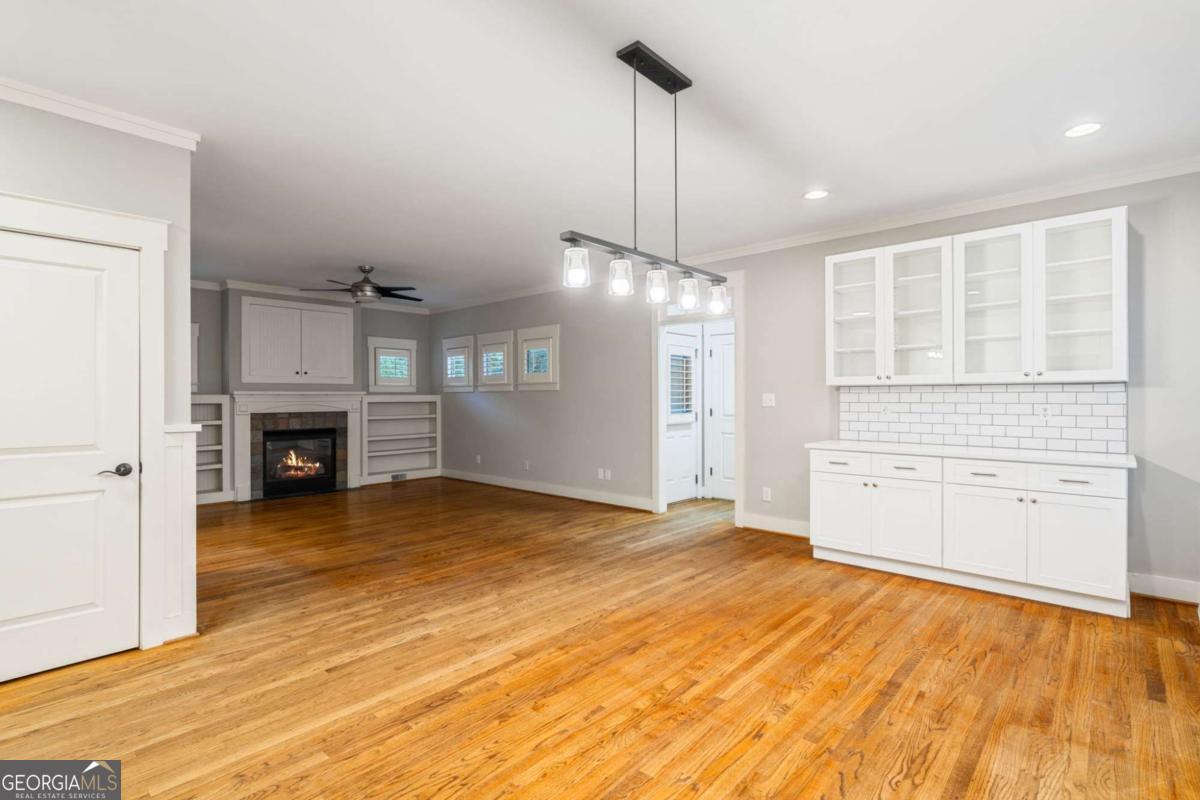 2594 Old Roswell Road SE