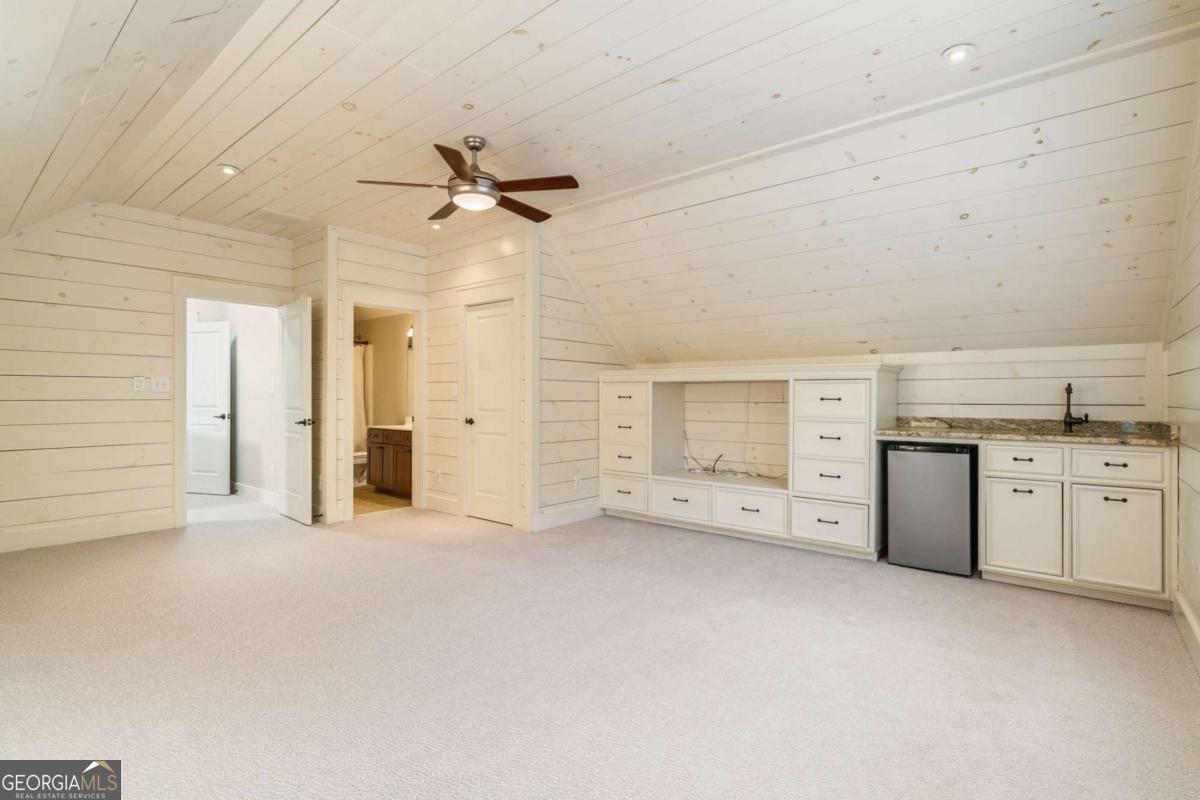 2594 Old Roswell Road SE