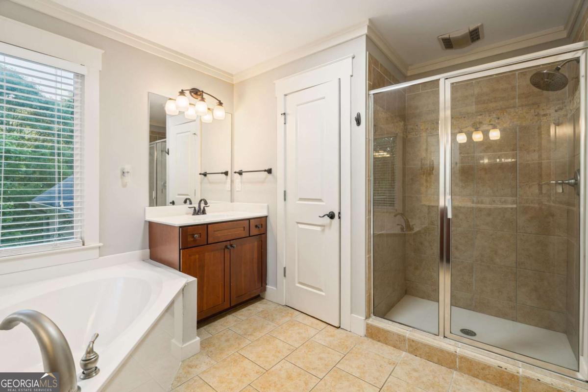 2594 Old Roswell Road SE