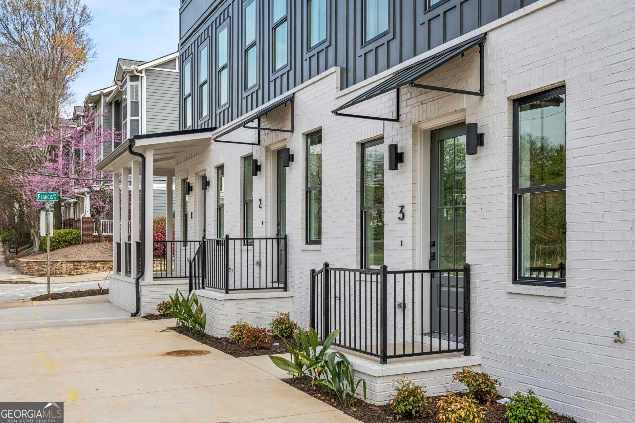 1160 Boulevard SE # 2