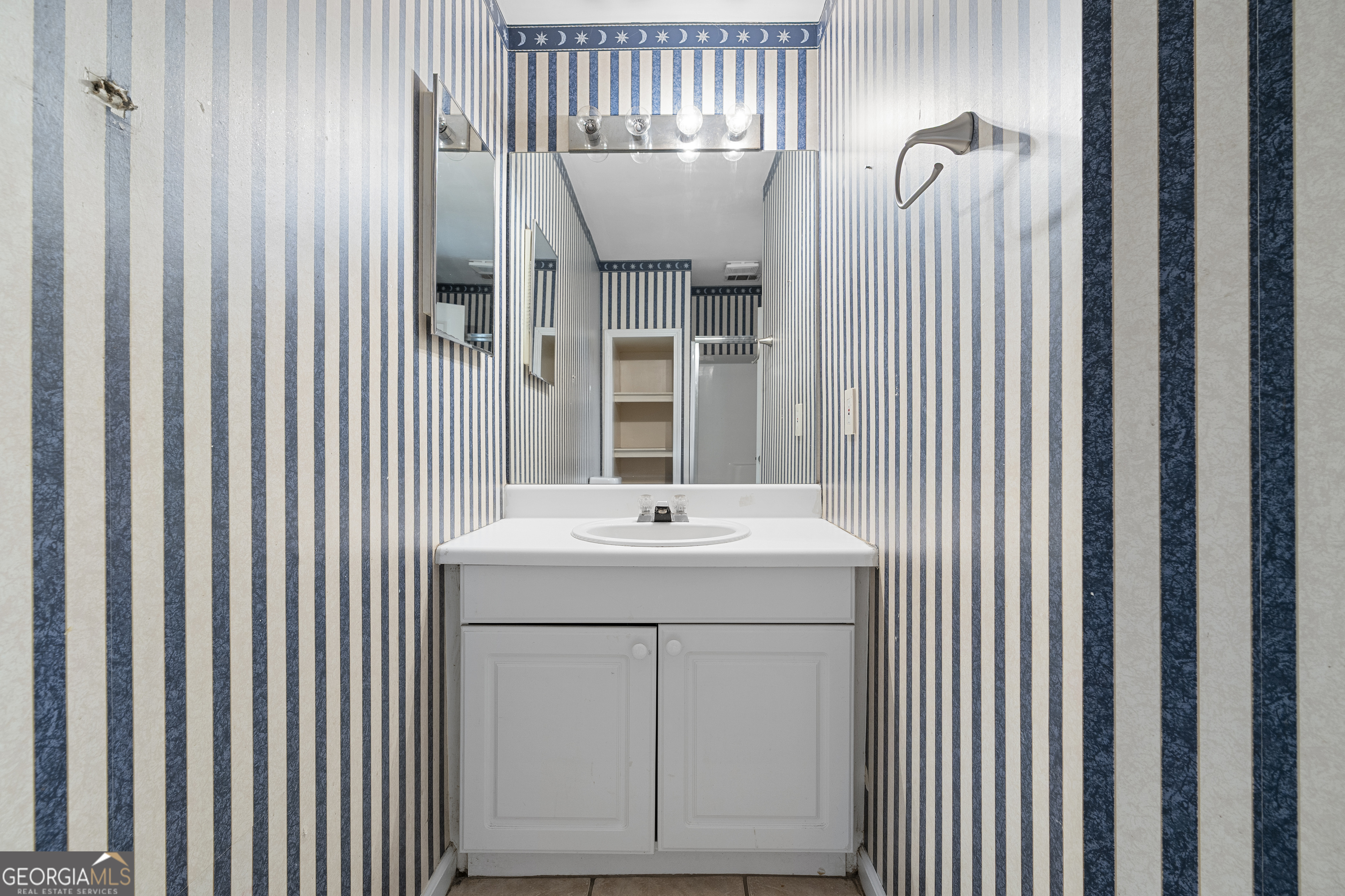 4520 Forest Green Drive