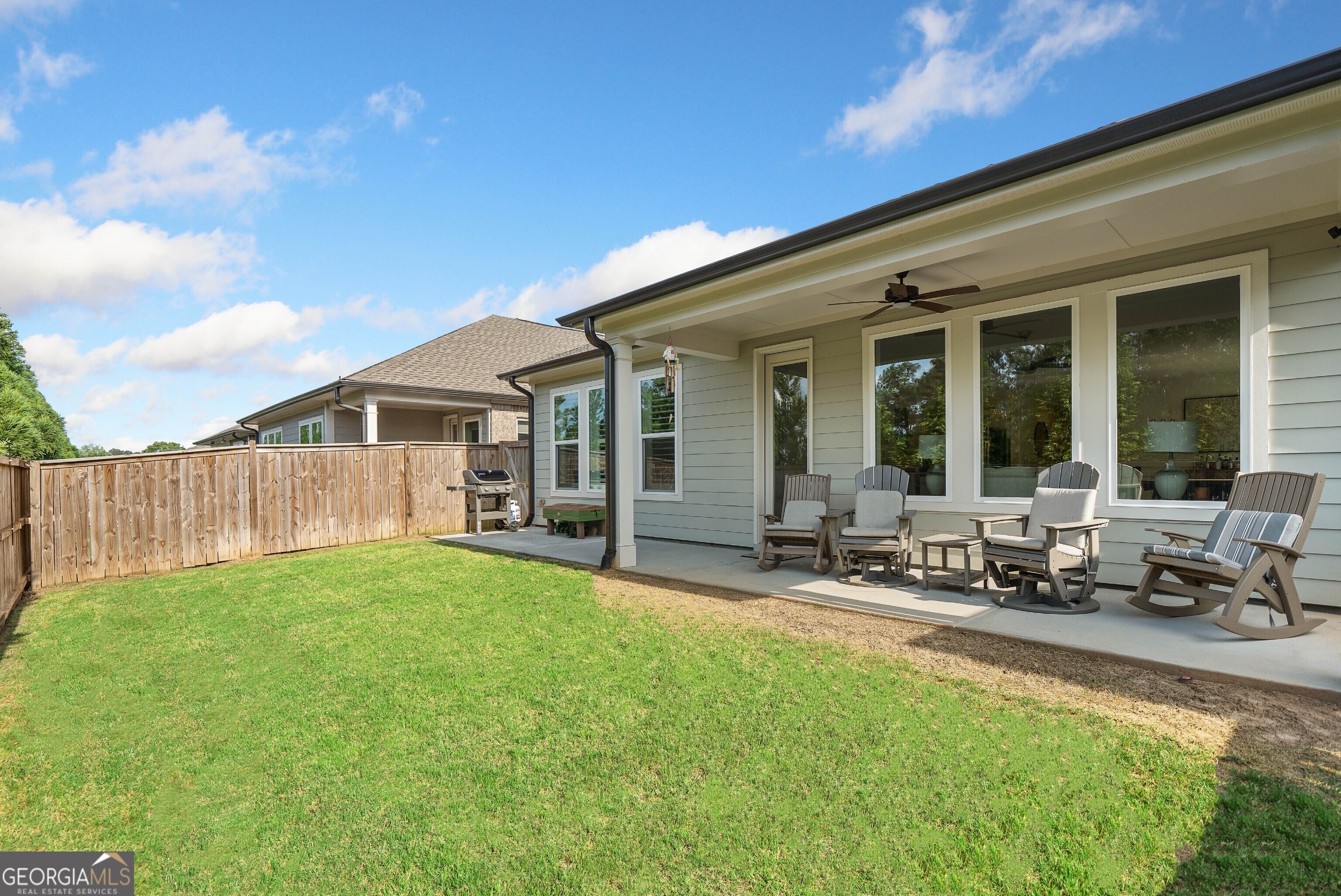 209 Floral Valley