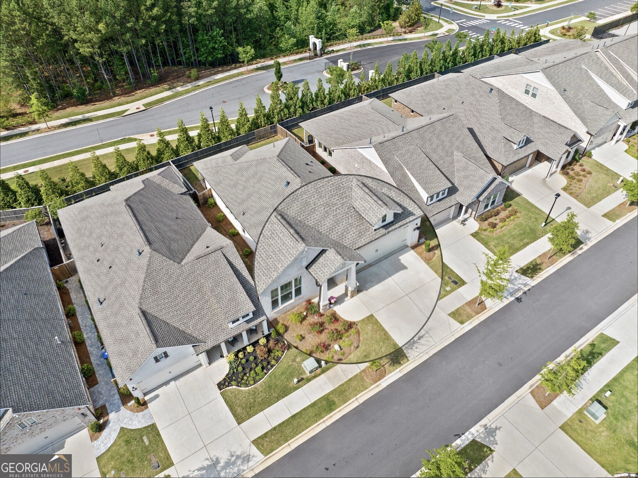 209 Floral Valley