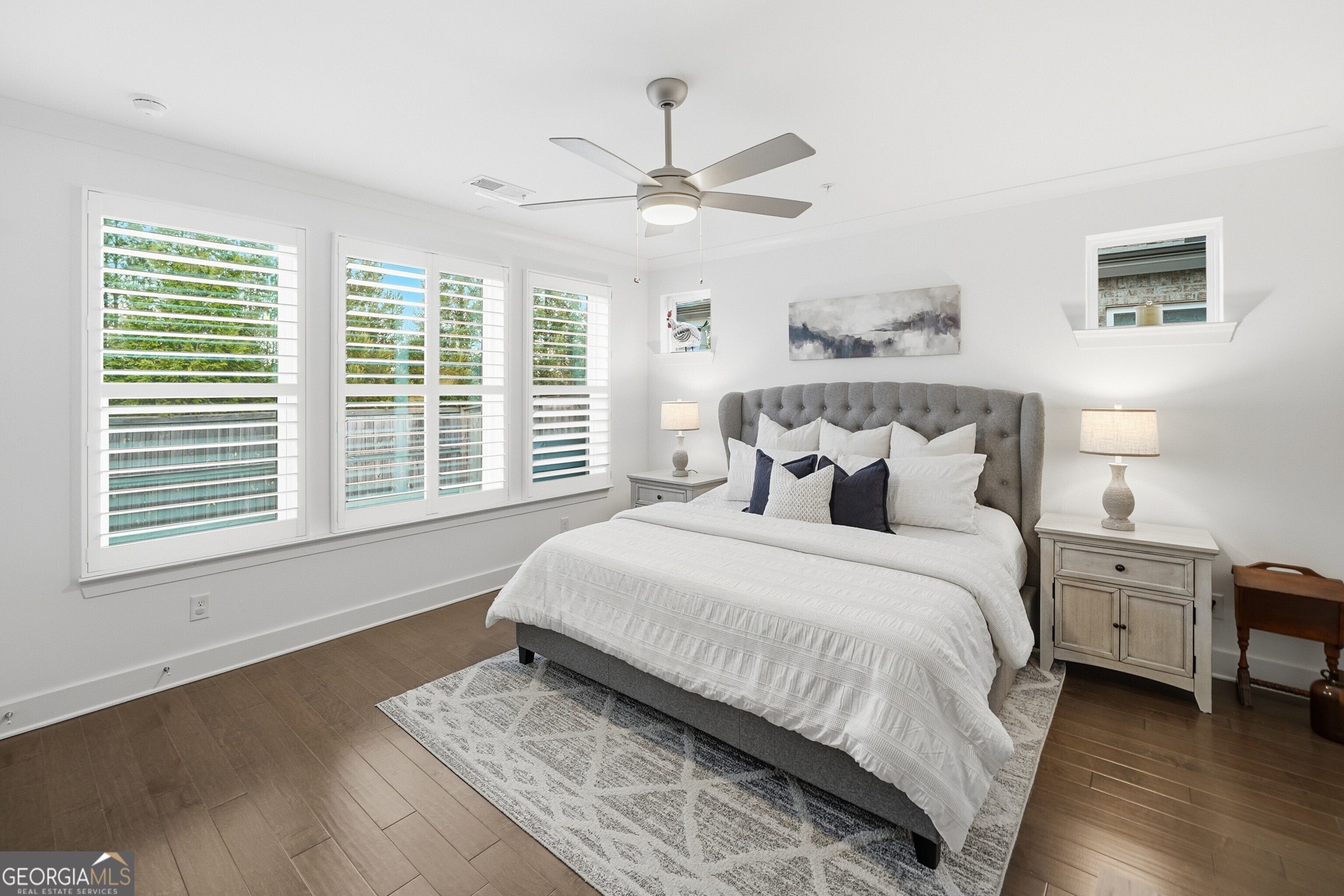 209 Floral Valley