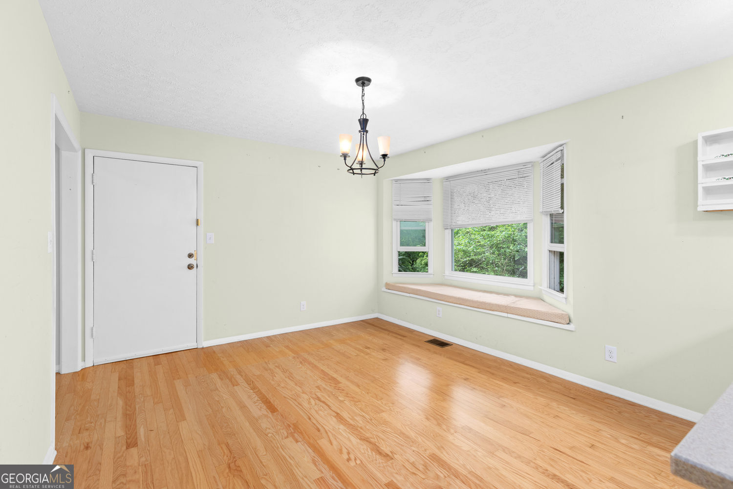 1569 Bubbling Creek Road NE