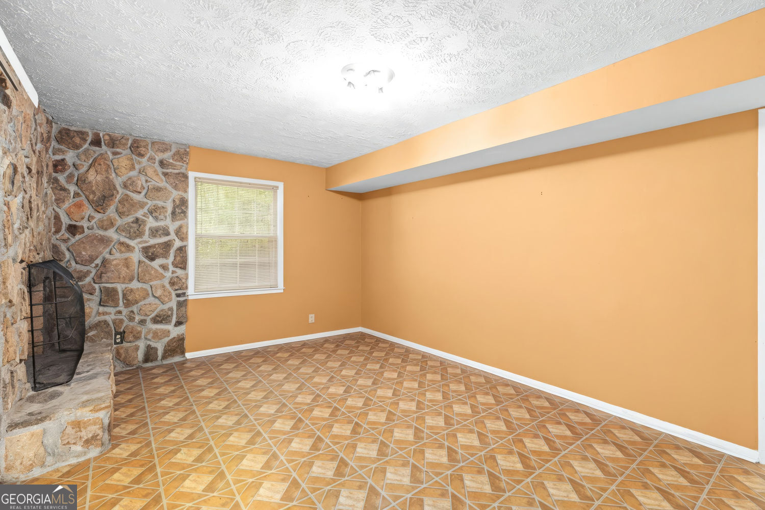 1569 Bubbling Creek Road NE