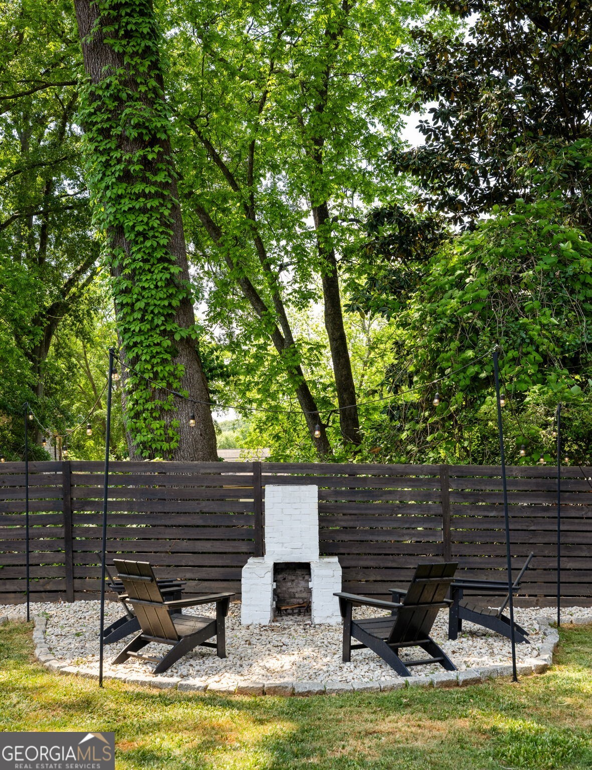 216 Sisson Avenue NE